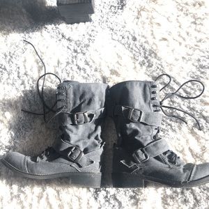 Rocket Dog combat boots 🥾 😊